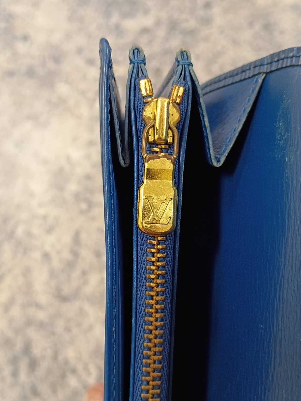 Louis Vuitton Blue Epi Leather Long Continental Wallet - Picture 8 of 9